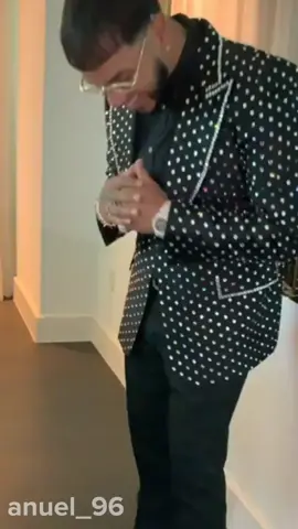 m gusto                                                    #anuel_96