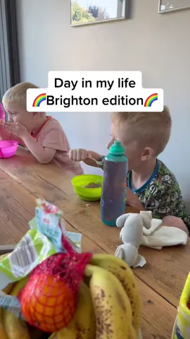 Day 2 of our family weekend in #Brighton #dayinmylife #mumvlog #family #FamilyFun #dinosaurisland