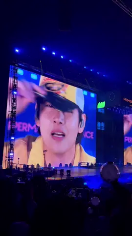 he was INSANE #bts #ptd #btsconcert #ptdlasvegas #kpop #taehyung