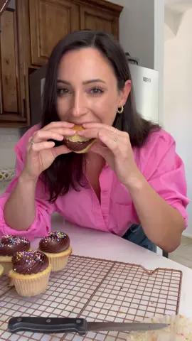 Replying to @shreyaa_sydney turns out there IS a good way to eat a cupcake on camera