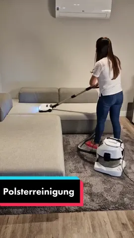 Mit der Kombination aus den vivenso Grundgerät und der Elektrodüse wird die Polsterreinigung super einfach!✨#proaqua #vivenso #vivensoproaqua #elektrodüse #elektrobürste #polsterreinigung #sauberkeit #reinigungstipps #putzenleichtgemacht #frischeLuft #saubermachen #wasserfilter #wasserstaubsaugermitwasserfilter #fouryoupage_tiktok_ #foryou #fleckenentfernung