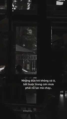 Những đứa trẻ không có ô, bắt buộc trong cơn mưa phải nỗ lực mà chạy..#fypシ #xuhuong