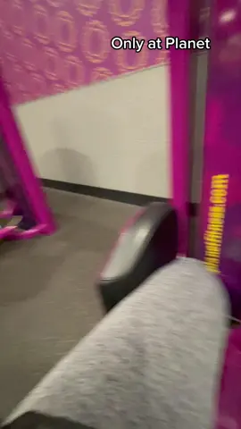 I was just tryna workout bruh ☠️😂#onlyatplanetfitness #planetfitness #planetfitnessfails #funnyworkouts #gymthings #viral #fyp #fypシ #fypage
