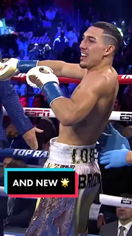 The moment #TeofimoLopez became a world champ for the first time 🌟