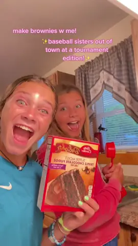 worst looking but best tasting cake 😋 @keekeroni_is.awesome #33333 #fyp #foryou #foryourpage #brownies #bakingrecipe #bakin #aesthetic #funny #viral