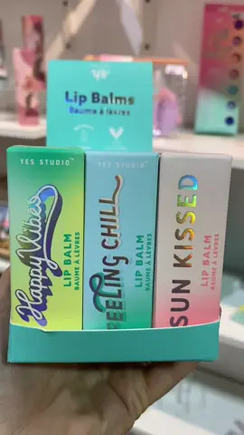 Sound up 💋 Pucker up #goodkisser #lipgloss #lipbalm #lipstick #beautyhack #5minuteface #lipplumper #lips #kissablelips #bestlipgloss #flavoredlipgloss #beautytips #makeup #funstartshere #sellingthingsthatmakepeoplehappy #goodkisser