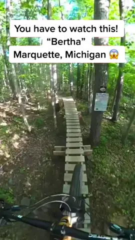 He made this trail look easy 😳 (via @Lain Van Ogle) #biking #biker #stunts