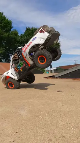 Testing that tire glue… 😅 #LVCRC #Traxxas #UDR #TraxxasUDR #GensAce #Ford #Raptor #trophytruck #4x4 #offroad #jump #RC #RCcar #car #truck #RCtok #foryou