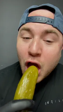 Replying to @its.leefy Hot Mama Pickle 👀🥒 #fyp #asmreating #asmrmukbang #mukbang #asmr #hotmamapickle