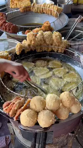 Gorengan#gorengan#anekagorengan#pisangkipas#pisanggoreng#telogoreng#gurih#nikmat#minyak#minyakgoreng#kayaakanminyak#nikmat#camilan#camilansore#tahuisi#penjualgorengan#makanlagi#makanterus#gwalk#gwalksurabaya#surabaya#sby#sbybarat#pokoknyamakan#pokoknyafyp#referensikuliner#serunyakuliner#harus#kulinertiktok#fyp#xyzbca#tiktok#foryoupage#harusfyp