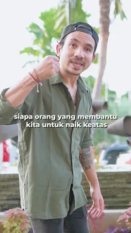 kebanyakan sih cuma jadi penonon ya..!!! #komoricky #fyp #kalokomobilang