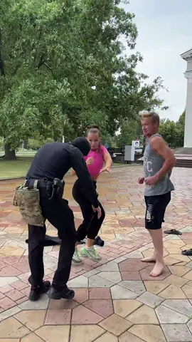 Кто понял что произошло в конце ?