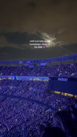 a full moon at chromatica ball @ladygaga 💗🗡 #shallow #ladygaga #fyp #metlifestadium #soldout #newyork #newjersey #chromaticaball #concert 