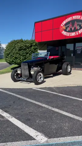 1932 Ford Roadster Idle