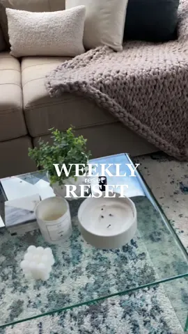 Friday reset when you have company over the weekend 🧼 🤍#reset #weeklyreset #CleanTok #routine #routineaesthetic #clean #cleanwithme #sundayreset #fridayreset #fyp