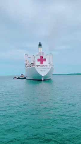 U.S Naval Hospital Ship Mercy in Palawan🤩  #usnavy #hospitalship #mercyships