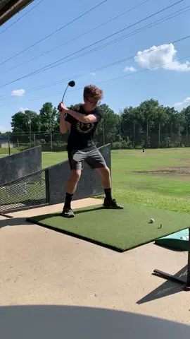 Did he grease his palms?! 😂 #golf #golffing #golffails #fail #failarmy #funnyfails #funnyfailsvideos #funnyfail #fyp