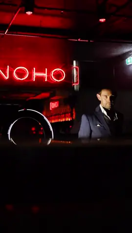 Das perfekte Outfit für das @NOHO  Jubiläum Heute Nacht 👔🥳🍾🤝🏼 #hamburg #noho #fullhousenights #cgw #rooksandrocks #anzug #menwithstyle #suit #gentleman #chicksgonewilder #hhcity #reeperbahn #onelovemittwoch #nohoclub #nohohamburg #suits #anzugträger #german #germany #welovehamburg