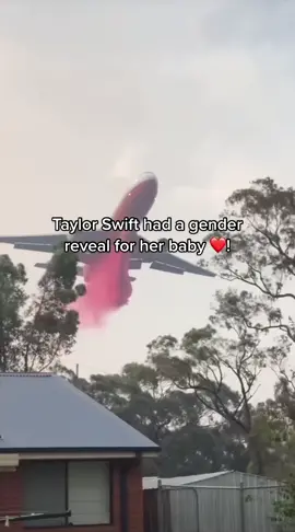 Such a wholesome moment @taylorswift #fyp #genderreveal