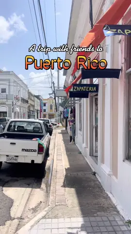 Got to share our culture with our besties 👯‍♀️ 🇵🇷 #puertorico #boricua #pr