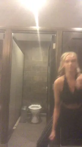 Why did she fly like that 😂😂