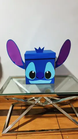 Caja explosiva stich💙 ponle color y amor a tu regalo para tu compañero@ de vida , #GiaMoños #regalospersonalizados #viral #conamor #detallesamano #stich #parejas #cajasexplosivas 