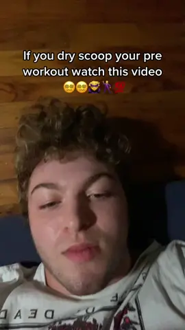 On the floor tellin stories yknow #preworkout #powerlifting #bodybuilding #aesthetics #story