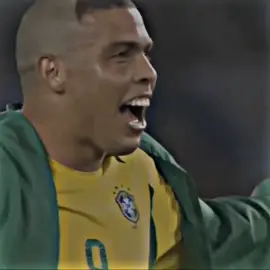 Brasil🍷 #copadomundo #2002 #fenomeno #ronaldinho #brasil #20anosdopenta