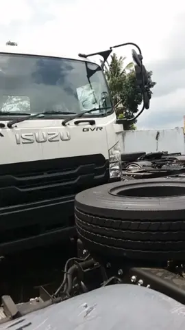 pantau cocok bayar 😂🤭😎#adiljayapt #adiljayasemarang #ptadiljaya #dwiputrajayakaroseri #truktrailermbois #isuzugiga285gvr #isuzugiga