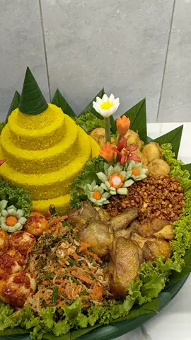 tumpeng hias, resep dan cara membuat ada di chanel YouTube CR COOK #tumpeng #tumpenghias #nasikuning #tumpengtampah