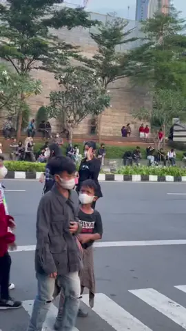 Tenang tenang 🤭#lucu #scbdfashionweek #fyp