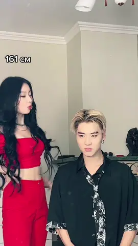 How tall are you ? 🤔 @annestakim