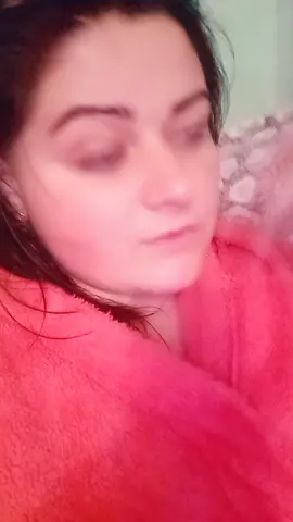 це шоб ви не думали ,я хочу щоб мене поцілували в ...опу всі ті хто говорить за спиною,бо вони ж позаду)))))))