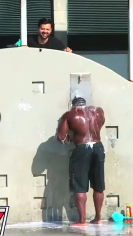 This literally cracked me up howling 🤣 #fyp #soap #shower #prank #foryoupage #fypage #beach #comedy #funny 🤣🤣