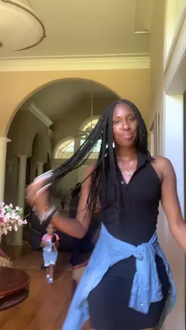 Not them fighting in the back 😭 #foryourpage #badkidsclub 🤎🤎🤎