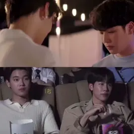 “Vee le poner el anillo” . Mark: Si a todo menos al divorcio jajaja. Amé las reacciones 💗🌚 #yinyin_anw #warwanarat #lovemechanicsfinalep