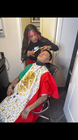 Siempre tranquilos 😮‍💨 #tornillo #tornillovazquez #mexicanos #ladybarber @Tornillo Vázquez