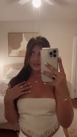 Bored waiting for my uber 🤓