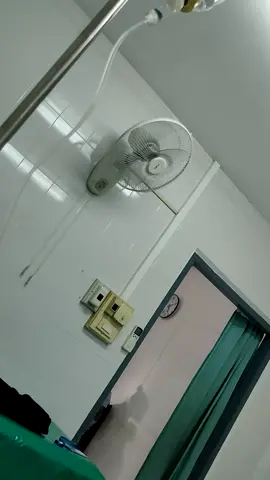 #住院一个人# ຢູ່ໂຮງໝໍຄົນດຽວ