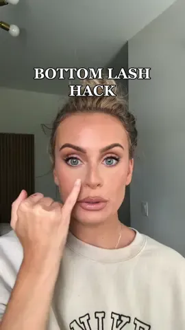 get yourself a brush lkke this, I promise you wont regret it #bottomlashes #mascarahack #bottomlashhack #mascara #makeupbrushes #makeuptiktok
