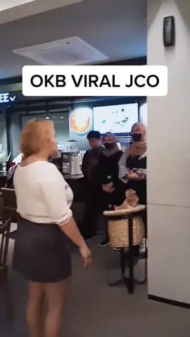 Genit = gak laku 🤮🤮 #okb #viraljco #queenfaras #ibuibuviral #fyp #fypシ゚viral #foryoupage 