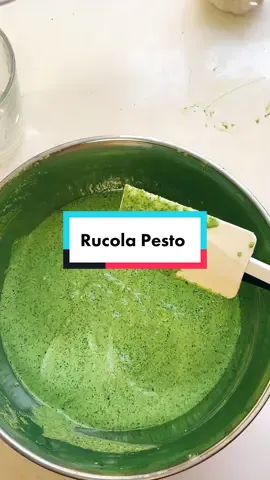 Sie wussten nicht dass ich sie aufnehme🤫 IG: mammaculinaria❤️ english Account:@Mammaculinaria 💙 #fyp#fds#pesto#italianfood#homemade#howto#DIY#rezept#foryou#liebe#MomsofTikTok