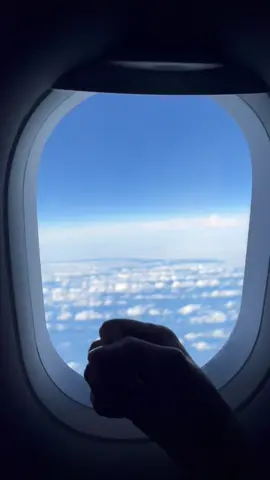 Time to travel #travel#traveltiktok#travellife#traveltransition#transition#onetwothreefour#plane#august#vacation#trip 
