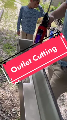 ✋ Traded this gutter job for a Golden Retriever Puppy! #concordgutterservice #gutterinstallation #mymalcotools #handtools