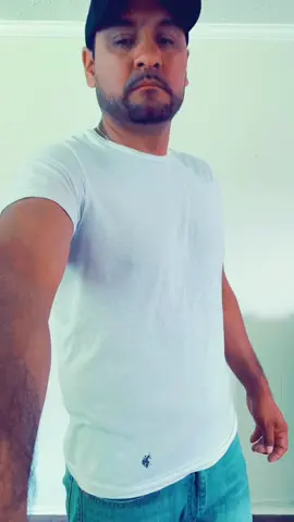 La verdad no le entiendo a la letra pero el ritmo esta bueno 😜#parati #