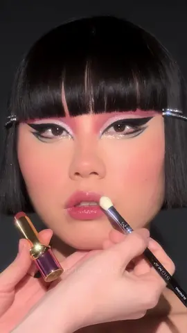 @_ppprincesss  on a MOONLIT night 🌖 for @Pat McGrath Labs Hair @Andreea Constantin  ✨ #malvinaisfan #mlihowto #howtomakeup #mlitiktok #graphicmakeup #pmglablove #patmcgrathlabs #moonlitseduction #mothershipX #divinyl #graphiceyeliner #coolliner #undereyeliner #undereyeeyeliner #beoriginalbeyou