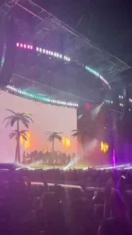 the vibes were immaculate🤌🏼 @badbunny #badbunnypr #foryou #foryoupage