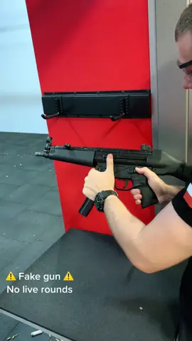 ⚠️Fake gun, fake ammunition⚠️ Video for educational purposes, MP5 ASMR #asmr #shootingtime #shooting #mp5 #warzone #counterstrike #dc #fu #fp #asmrsounds #satisfying #instructor #shootinginstructor #education #LearnOnTikTok #fun #hobby #passion