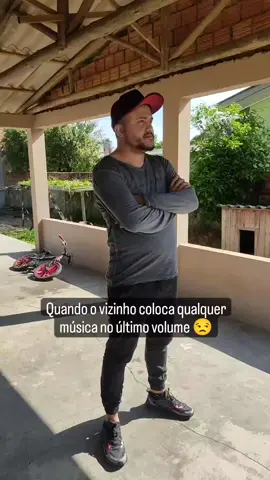 Música dos anos 90 😎 #musica  #danca #anos90 #comedia #comico #DiaDosPais #engracado #vizinho #viralvideo