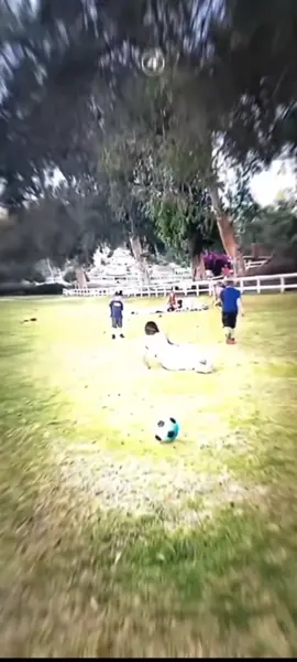 #mom #boyz #foot #football #park #noflop #perte #foryou #viral #viralvideo #foryoupage #foryourpage